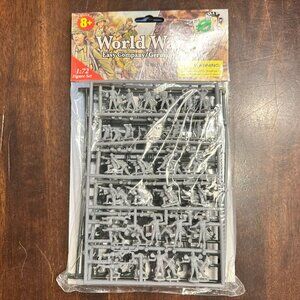 World War II Easy Company Figures 1:72 Scale Plastic Models on Sprew
